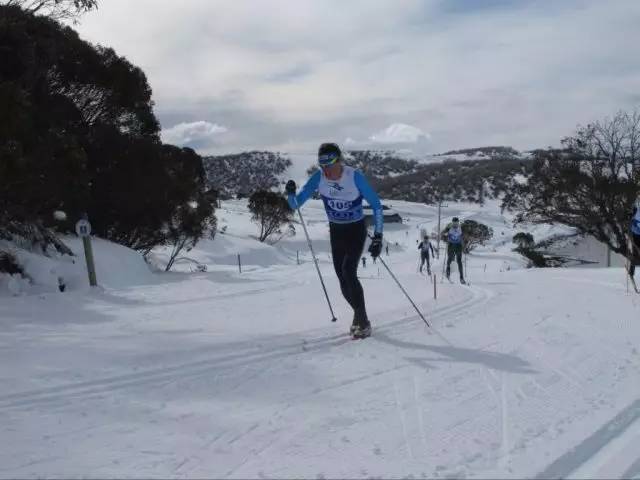 光你想都没想过的夏天！j9九游会登录滑雪看极(图4)